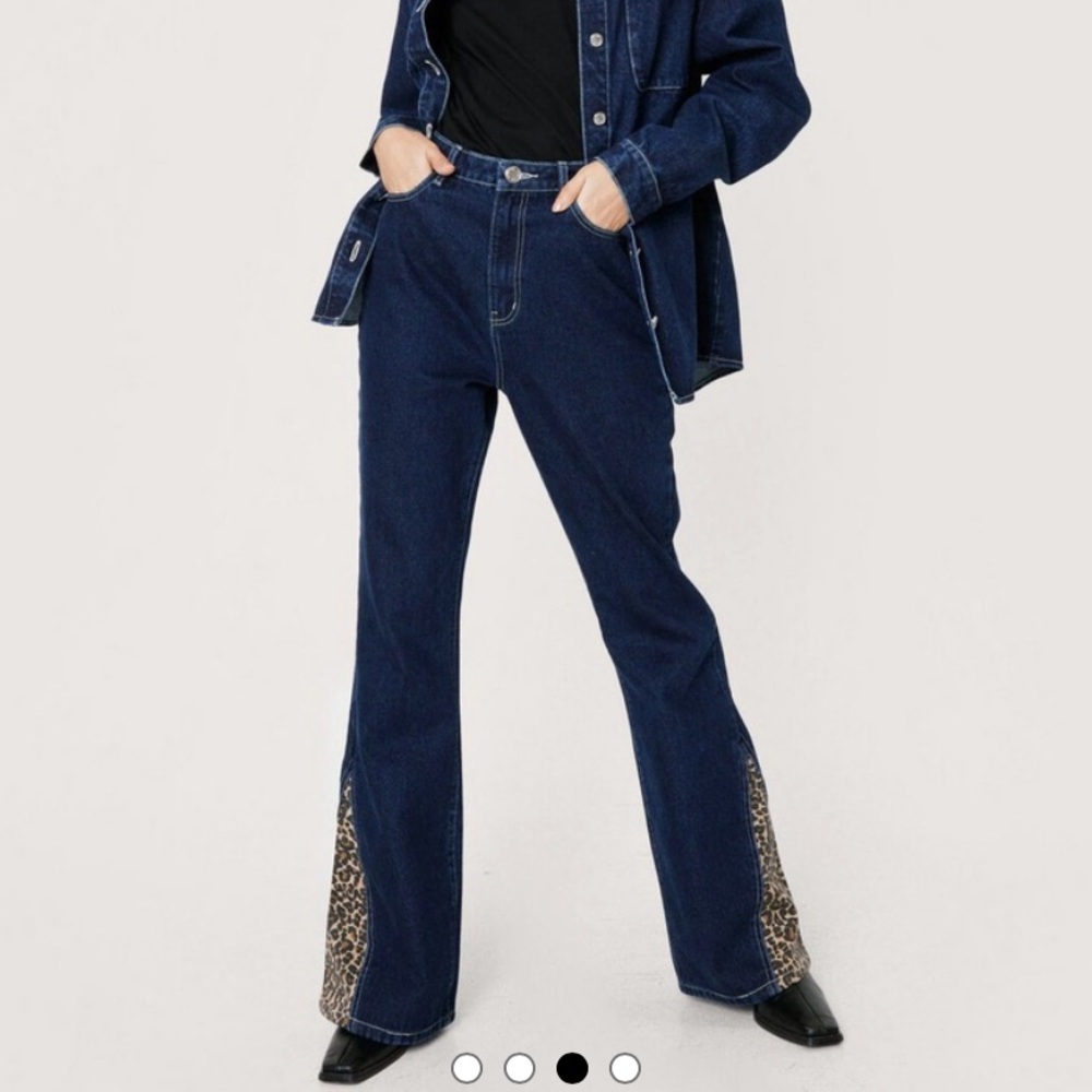 NASTY GAL LEOPARD FLARE JEANS